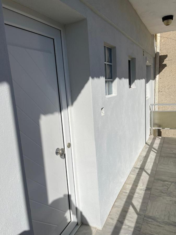 Apartament Adrianos House By The Sea Nea Iraklitsa Zewnętrze zdjęcie