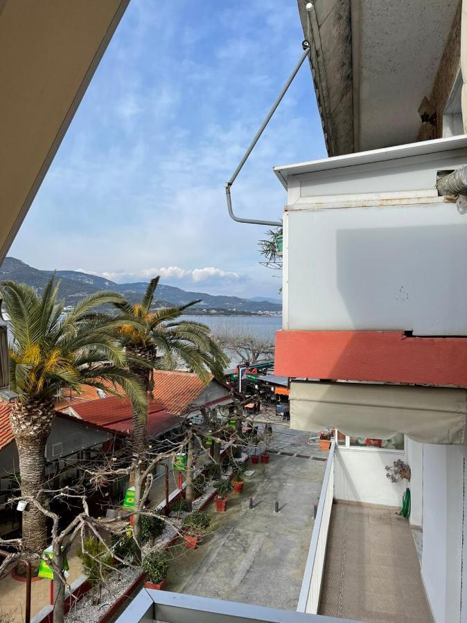 Apartament Adrianos House By The Sea Nea Iraklitsa Zewnętrze zdjęcie